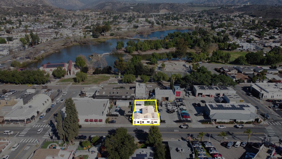 9825 Maine Ave, Lakeside, CA en venta - Foto del edificio - Imagen 2 de 6