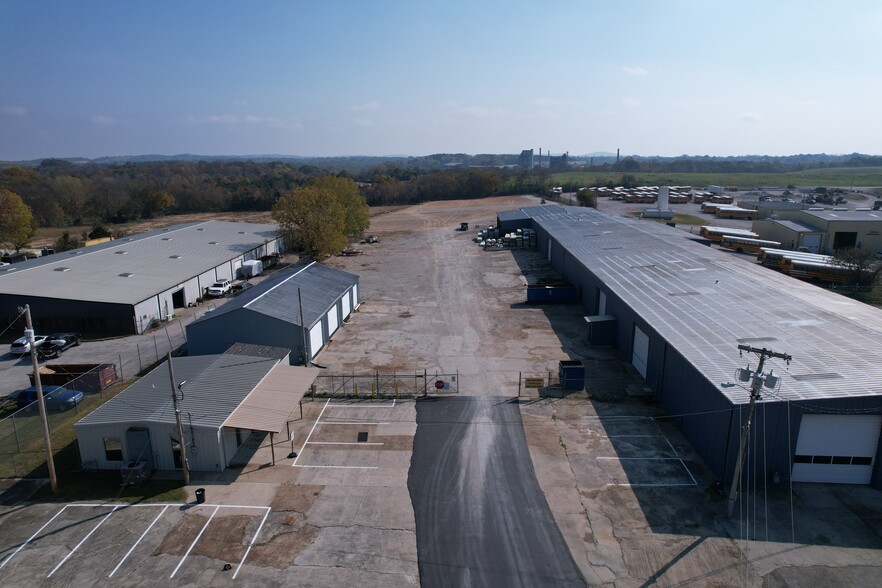 1230 Industrial Park Rd, Columbia, TN en alquiler - Foto del edificio - Imagen 1 de 35