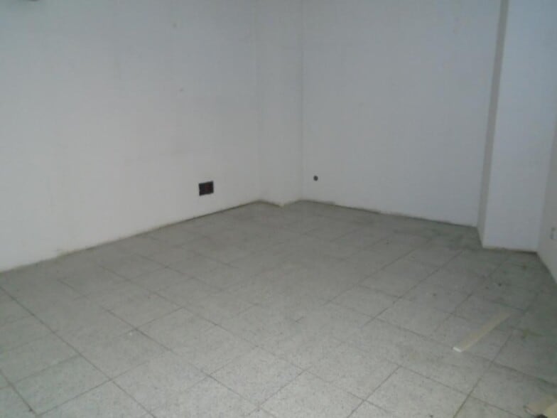 Nave en Montornès del Vallès, Barcelona en alquiler - Foto del interior - Imagen 2 de 14