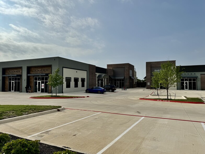 821 W New Hope Dr, Cedar Park, TX en alquiler - Foto del edificio - Imagen 1 de 25