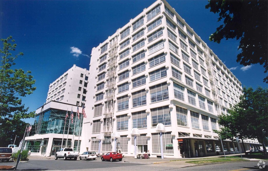 2701 NW Vaughn St, Portland, OR en alquiler - Foto del edificio - Imagen 2 de 43