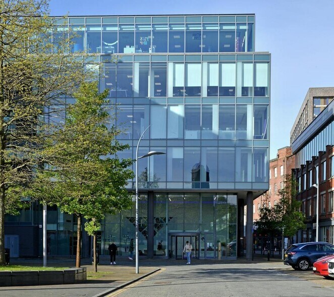 St Peters Sq, Stockport en alquiler - Foto del edificio - Imagen 2 de 28