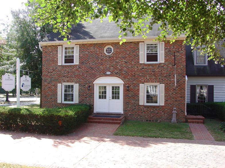 1680 Village Green, Crofton, MD en alquiler - Foto del edificio - Imagen 2 de 12