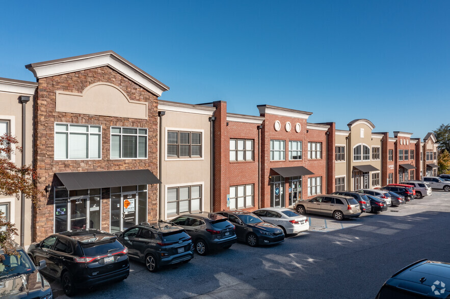 955 W Wade Hampton Blvd, Greer, SC en venta - Foto del edificio - Imagen 1 de 51