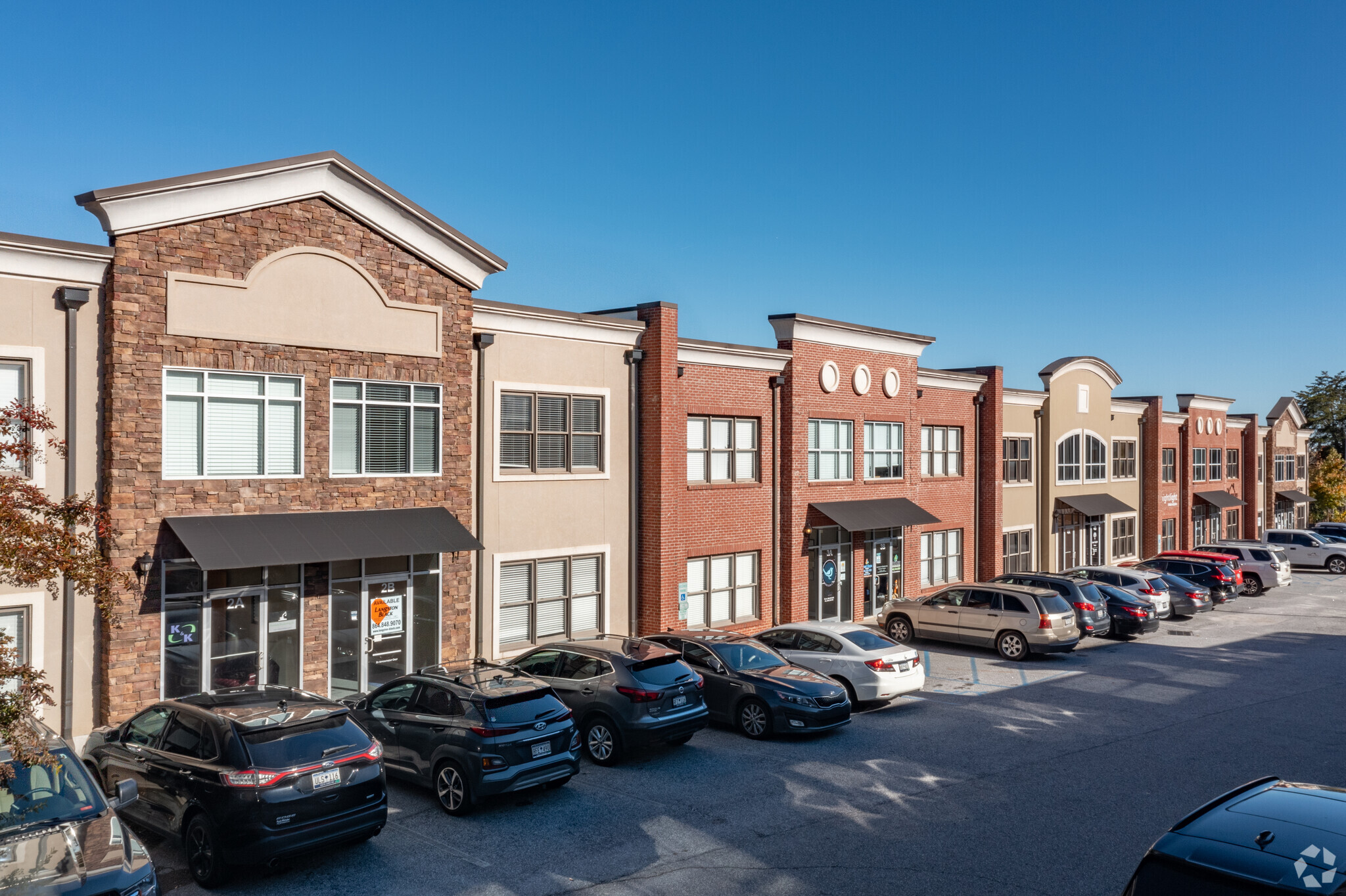 955 W Wade Hampton Blvd, Greer, SC en venta Foto del edificio- Imagen 1 de 52