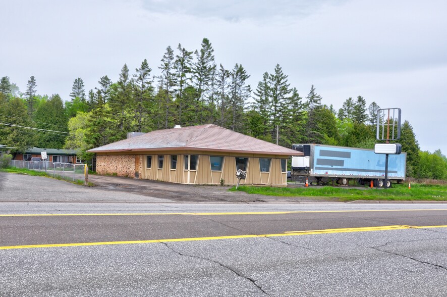 1211 7th Ave, Two Harbors, MN en venta - Foto del edificio - Imagen 1 de 16