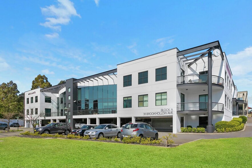 38 Brookhollow Ave, Norwest en alquiler - Foto del edificio - Imagen 2 de 6