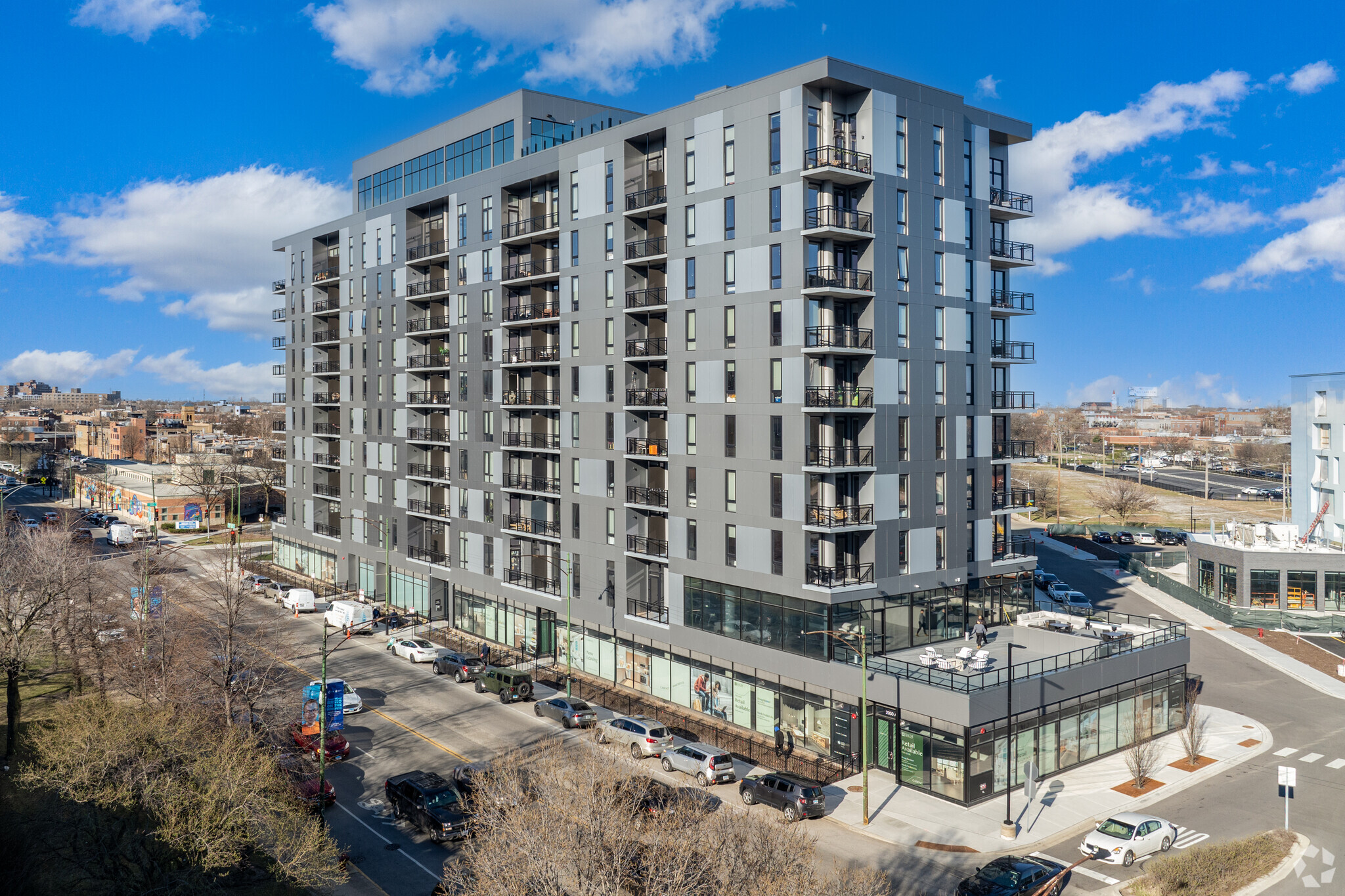 2050 W Ogden Ave, Chicago, IL en alquiler Foto del edificio- Imagen 1 de 4