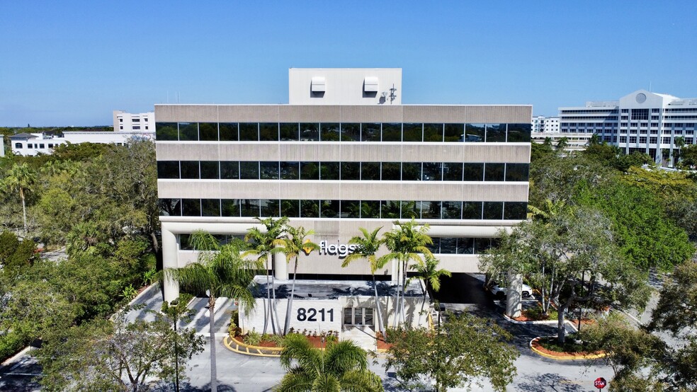 8211 W Broward Blvd, Plantation, FL en alquiler - Foto del edificio - Imagen 1 de 13