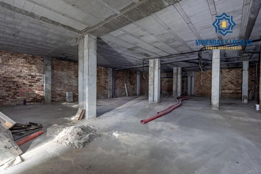 Local en Ogíjares en venta - Foto del interior - Imagen 3 de 9