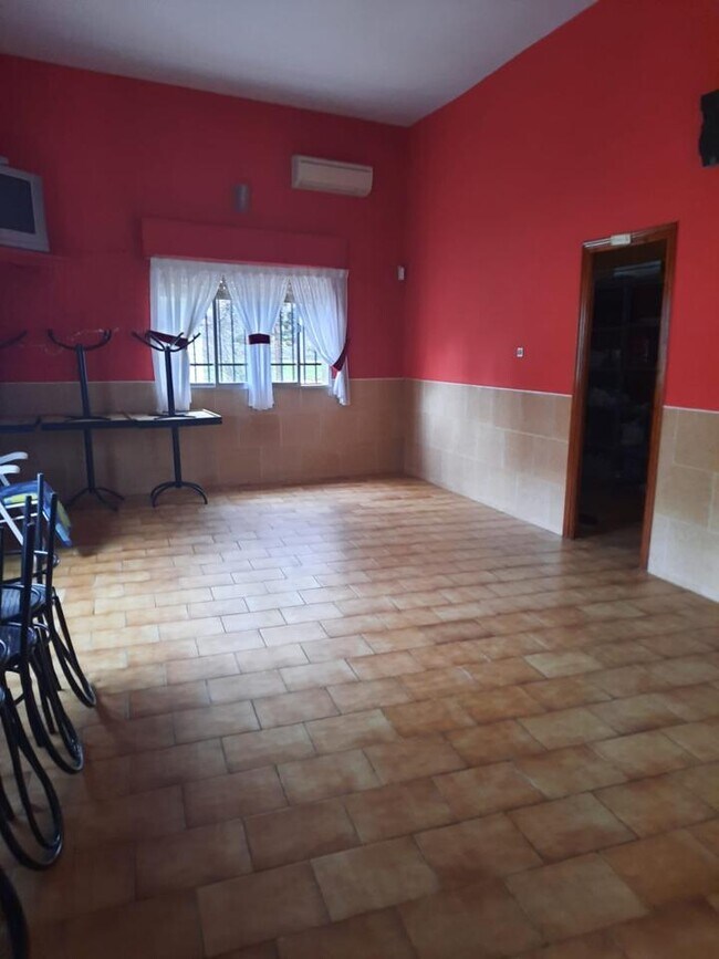 Más detalles de Local en alquiler