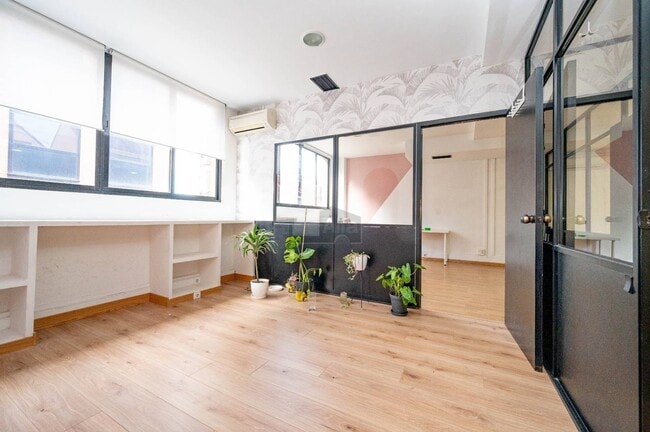 Más detalles de Oficina en alquiler