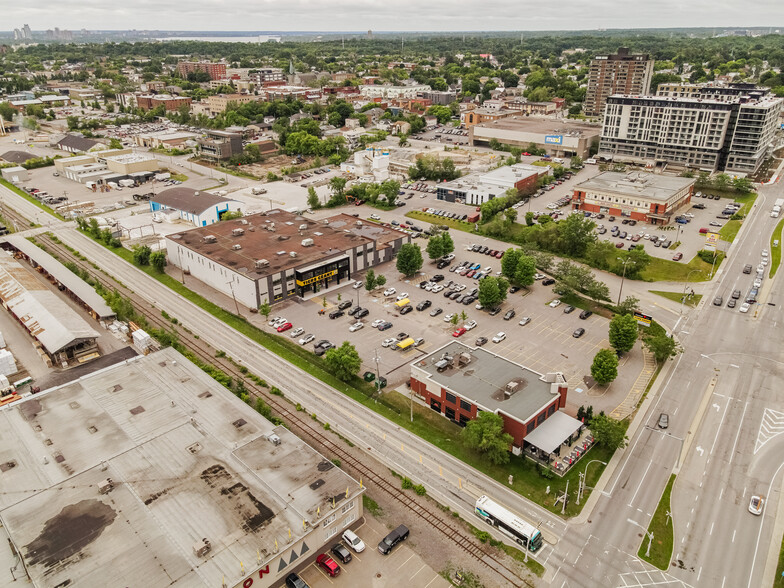 9 Boul Montclair, Gatineau, QC en venta - Foto del edificio - Imagen 3 de 11