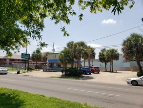 2600 S Claiborne Ave, New Orleans, LA en alquiler Foto del edificio- Imagen 2 de 5