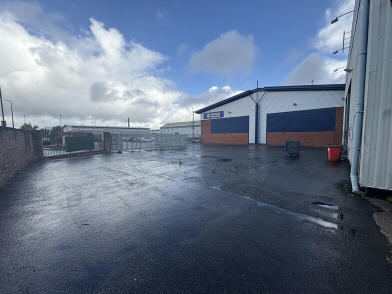 Mosley Rd, Manchester en alquiler - Foto del edificio - Imagen 3 de 7