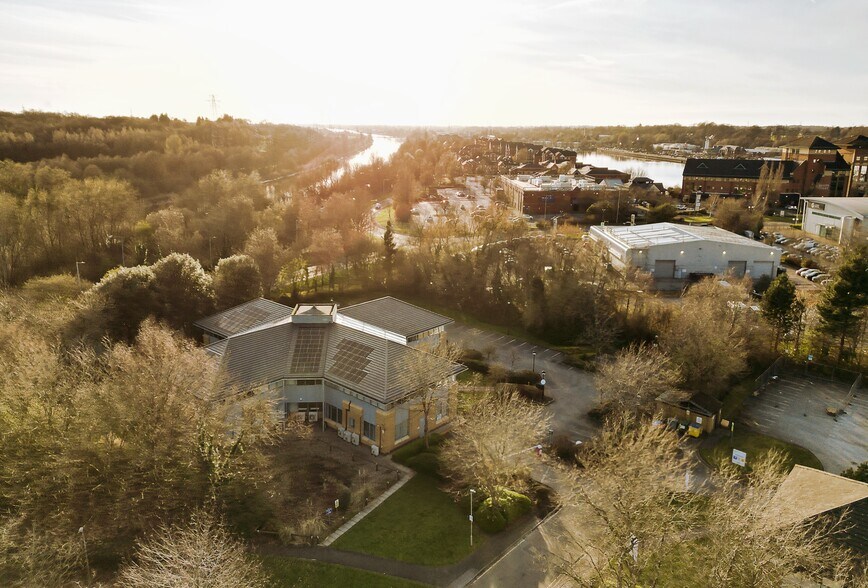 1 The Pavilions, Preston en alquiler - Foto del edificio - Imagen 3 de 8