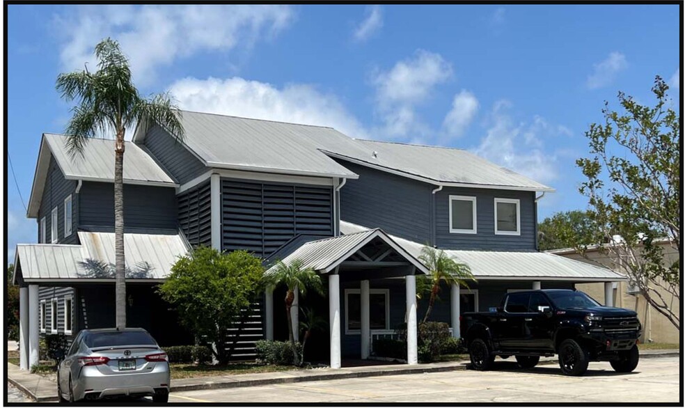 971 Virginia Ave, Palm Harbor, FL en alquiler - Foto del edificio - Imagen 1 de 9