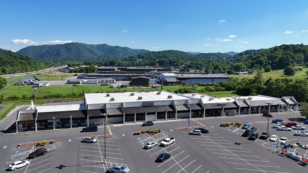 1705-1713 US Highway 19E, Johnson City, TN en alquiler - Foto del edificio - Imagen 1 de 12