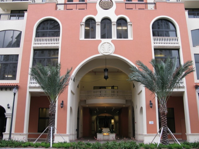 55 Merrick Way, Coral Gables, FL en alquiler - Foto principal - Imagen 1 de 7