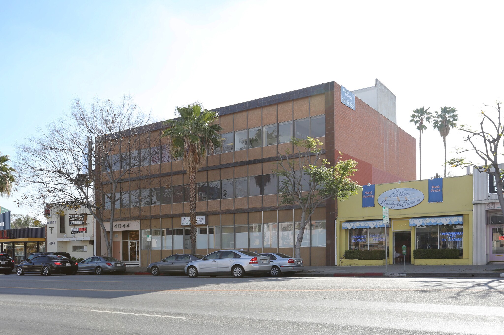 14044 Ventura Blvd, Sherman Oaks, CA en venta Foto principal- Imagen 1 de 1