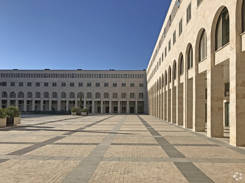 Plaza Nueva de Noblejas, Noblejas, Toledo en venta - Foto del edificio - Imagen 3 de 5