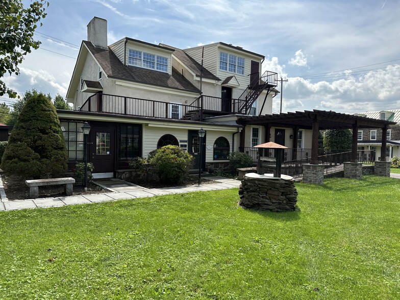 793 Penns Park Rd, Newtown, PA en venta - Foto del edificio - Imagen 2 de 28