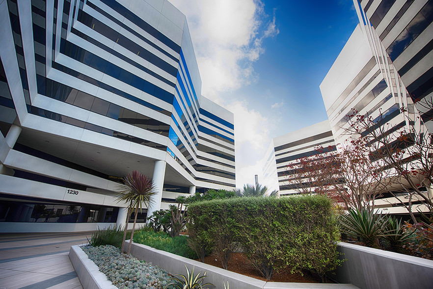 1230 Rosecrans Ave, Manhattan Beach, CA en alquiler - Foto del edificio - Imagen 1 de 1