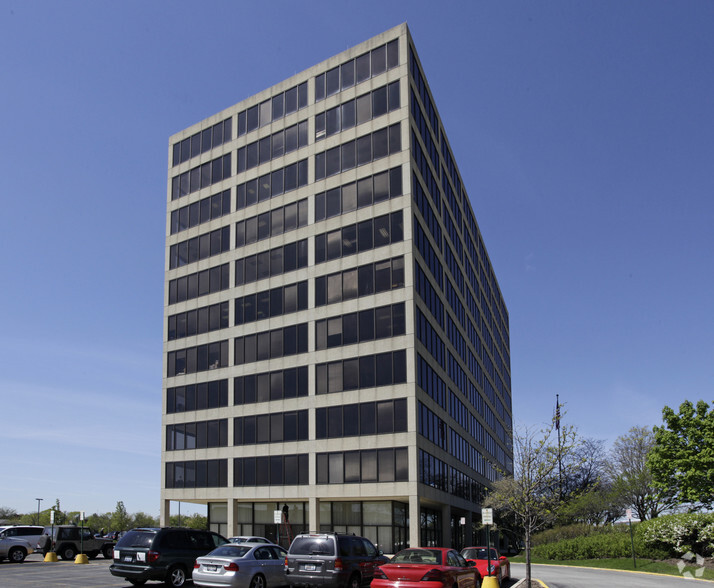 1701 E Woodfield Rd, Schaumburg, IL en alquiler - Foto del edificio - Imagen 3 de 28