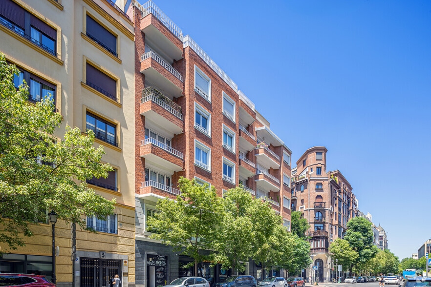 Calle de Francisco de Rojas, 5, Madrid, Madrid en alquiler - Foto del edificio - Imagen 3 de 3