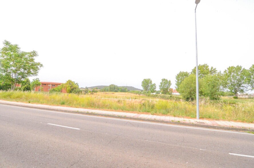 Edificio residencial en Ciudad Rodrigo, Salamanca en venta - Foto del edificio - Imagen 2 de 25