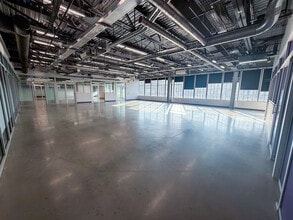 78 John Miller Way, Kearny, NJ en alquiler Foto del interior- Imagen 1 de 1