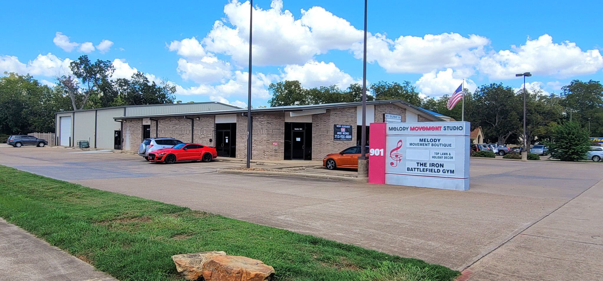 901 E Highway 90A, Richmond, TX en alquiler Foto del edificio- Imagen 1 de 19