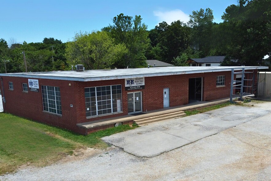 2642 S School Ave, Fayetteville, AR en alquiler - Foto del edificio - Imagen 1 de 12