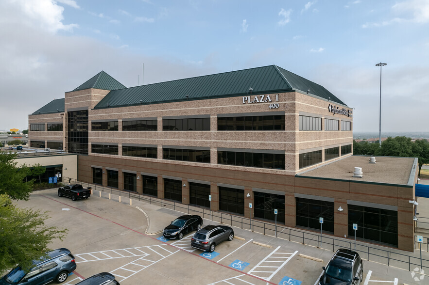 400 W LBJ Fwy, Irving, TX en alquiler - Foto del edificio - Imagen 3 de 5