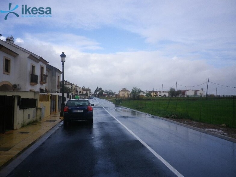 Terreno en San Bartolomé de la Torre, Huelva en venta - Foto del edificio - Imagen 1 de 5