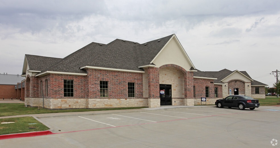 4061 Kirkpatrick Ln, Flower Mound, TX en alquiler - Foto del edificio - Imagen 3 de 6