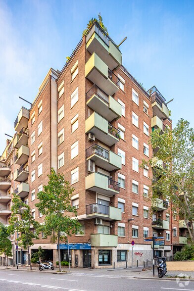 Local en Barcelona, Barcelona en alquiler - Foto del edificio - Imagen 1 de 1