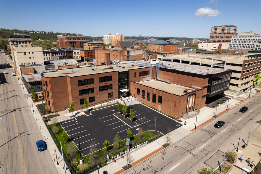 525 Scott St, Covington, KY en alquiler - Foto del edificio - Imagen 1 de 60