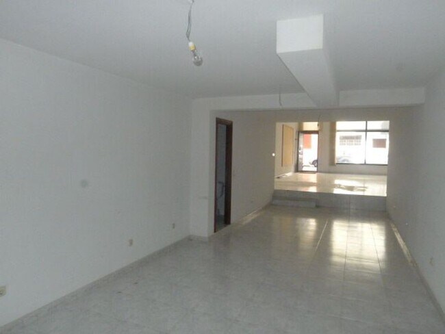 Más detalles de Rúa Xeixo, 4, Ames - Local en alquiler