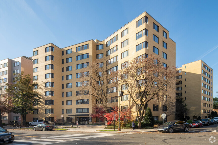 5410 Connecticut Ave NW, Washington, DC en alquiler - Foto principal - Imagen 1 de 3