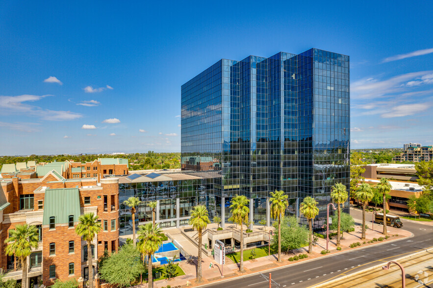 2020 N Central Ave, Phoenix, AZ en alquiler - Foto del edificio - Imagen 1 de 20