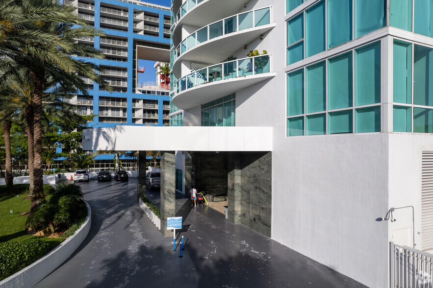 2101 Brickell Ave, Miami, FL en venta - Foto del edificio - Imagen 3 de 16