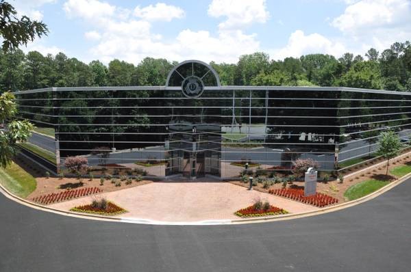 13420 Reese Blvd W, Huntersville, NC en alquiler - Foto del edificio - Imagen 1 de 10