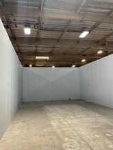 21350 Lassen St, Chatsworth, CA en alquiler Foto del interior- Imagen 2 de 5