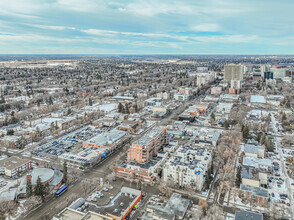 10736 82nd Ave NW, Edmonton, AB - VISTA AÉREA  vista de mapa - Image1