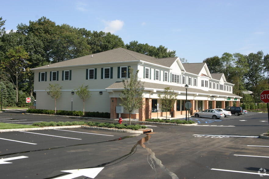 333 Forsgate Dr, Jamesburg, NJ en alquiler - Foto del edificio - Imagen 2 de 8