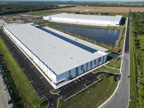 2000 SW Kanner Hwy, Stuart, FL en alquiler Foto del edificio- Imagen 2 de 3