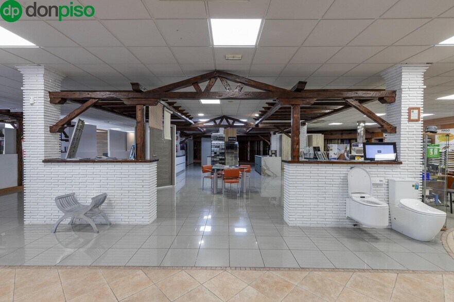 Calle Granada, Santa Fe, Granada en venta - Foto del edificio - Imagen 3 de 34