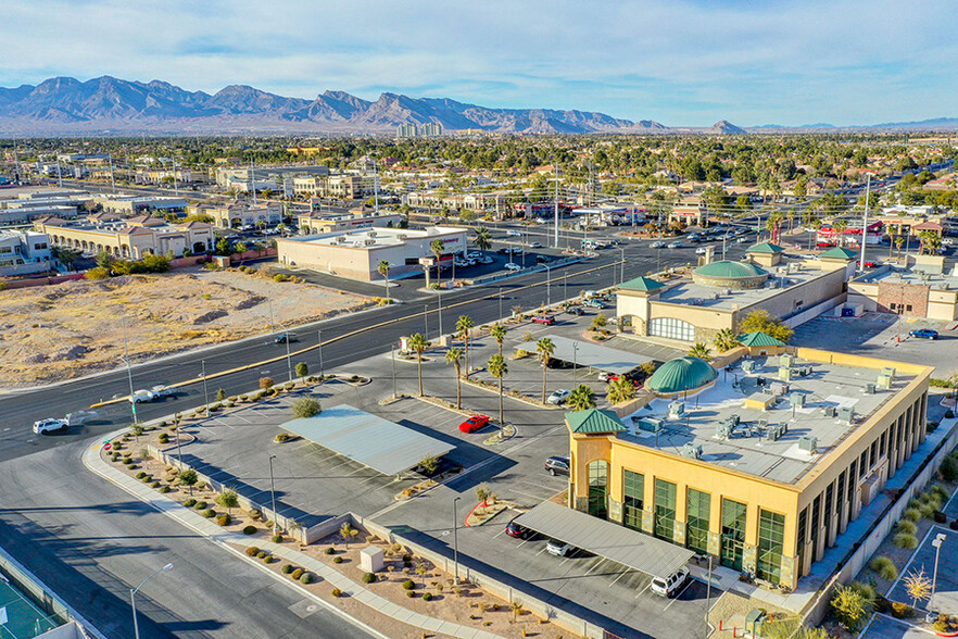 7785 W Sahara Ave, Las Vegas, NV en alquiler - Foto del edificio - Imagen 2 de 4