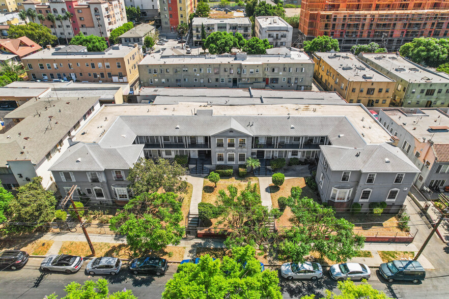 372 Columbia Ave, Los Angeles, CA en venta - Foto del edificio - Imagen 1 de 9